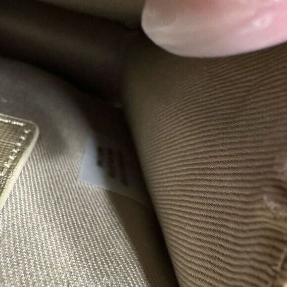 Gold Textured Leather Shoulder Bag Chain Strap Day, Night & Travel-Ready Chic - Picture 14 of 16